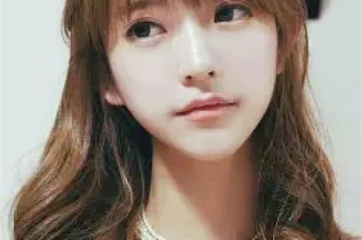 微博封禁“吃瓜少女张小寒”账号因多次发布未经核实的爆料信息和明星非公开行程